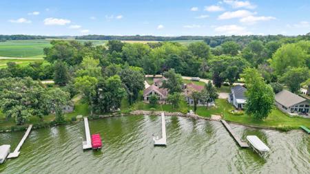 17416 Roberds Lake Court