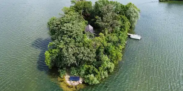 5483 Lake Elizabeth Lane