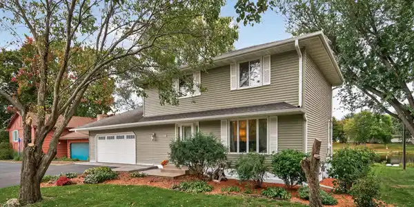 5200 Long Lake Road