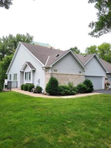 8203 Creekside Circle