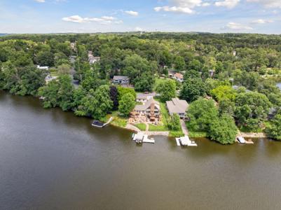 708 Riverside Drive N