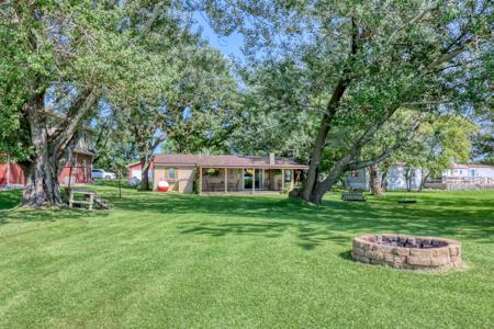 44749 Jacobs Beach Lane