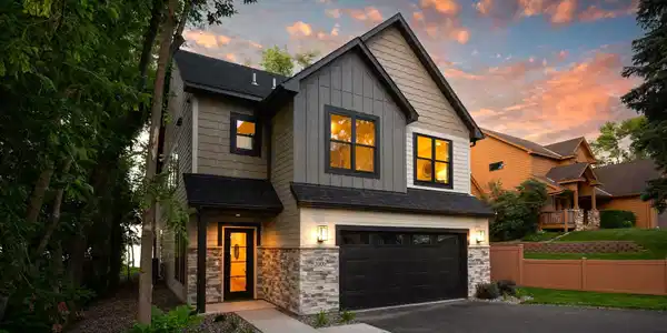 2006 Shorewood Lane