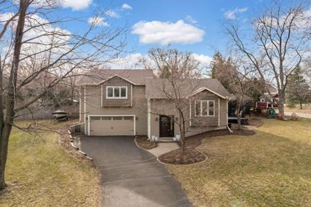 1470 Juneau N