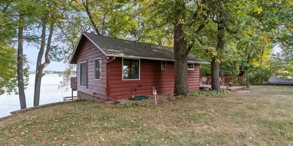 51188 Long Point Place