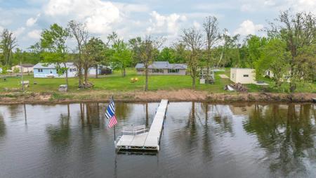 692 N Round Lake Lane