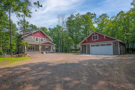 1511 S Lake Drive