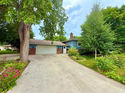 300 N Shore Drive