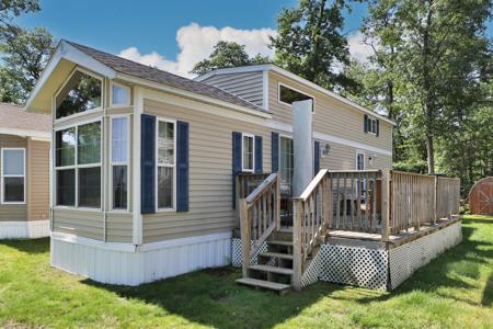 1095 W Big Portage Lake Drive NW
