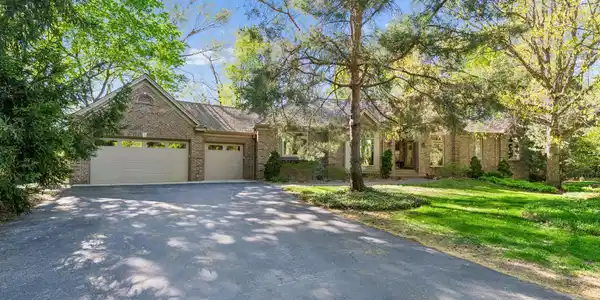 4820 Lodge Lane