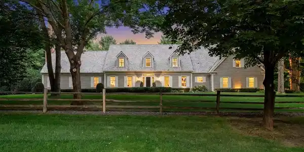 235 Hollander Road