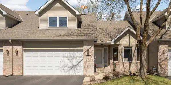 1104 Trenton Circle N