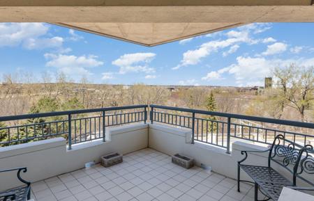8301 Creekside