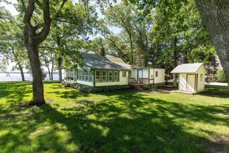 2811 Government Point Road NE