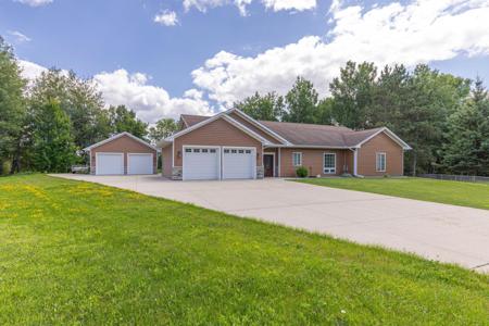 1614 NW 8th ST
