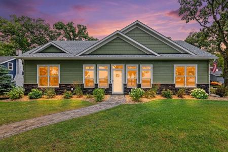 241 Lakeshore Drive