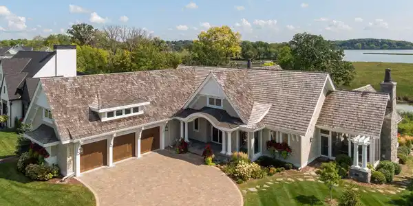 3770 Woodland Cove Parkway