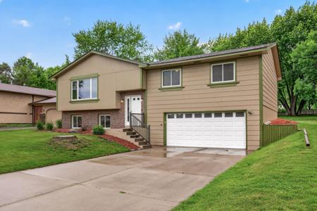 17918 Weaver Lake Drive