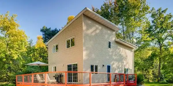 235 Crestview