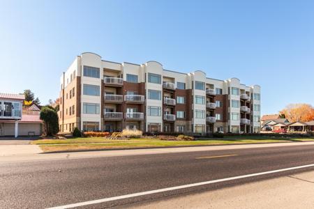 900 S Lakeshore Drive