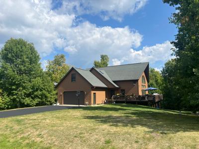 454 Wagon Wheel Drive SE