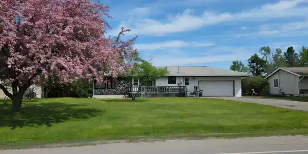 120 Shorewood Drive