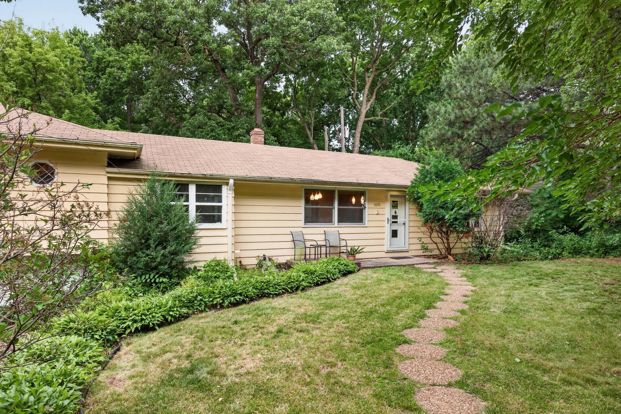 Image 1 Image 1