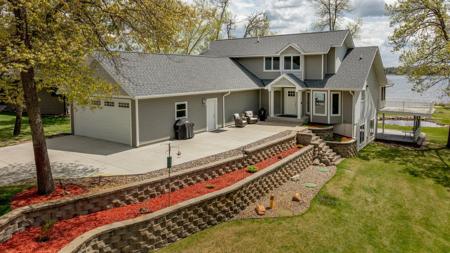 21765 Hidden View Lane