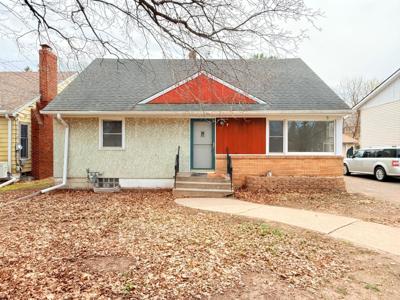 1186 Larpenteur Avenue E