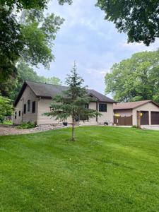 425 Shorewood Drive