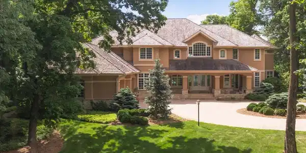 2590 Casco Point Road