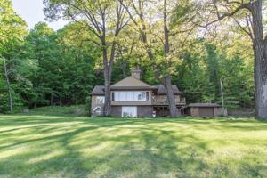 4102 River Road S