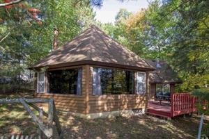 2133 Lois Lane NE