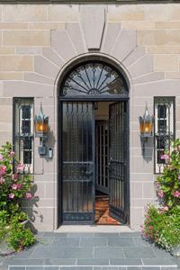 2308 W Lake Of The Isles Parkway