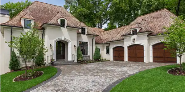 405 Carpenters Point