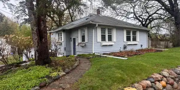 202 Oak Street