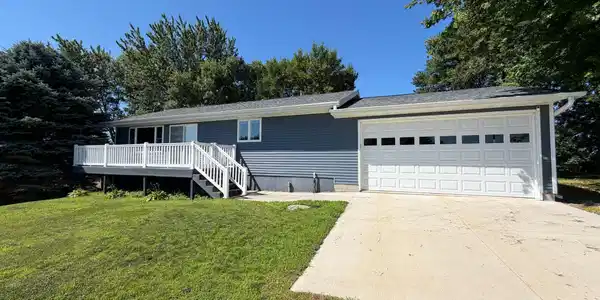 33 Pommier Lane
