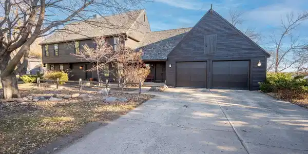 1961 Knollwood Drive