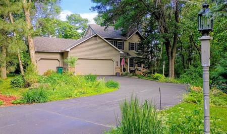303 Hazel Street W