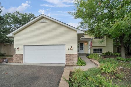2203 Chateau Lane