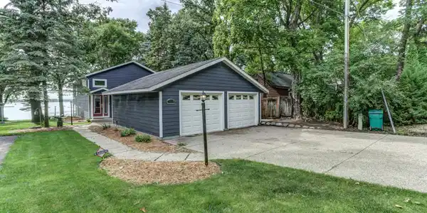 17214 Sunset Trail SW