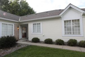 569 Lake View