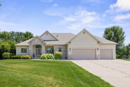 1215 W Shore Drive SW