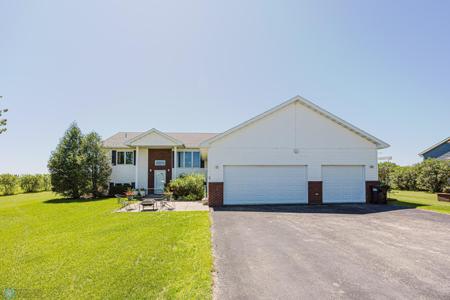 17123 Lakeview Lane