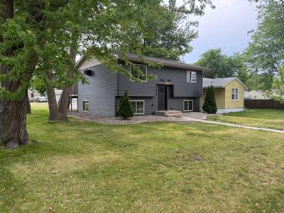 113 Cedar Street S