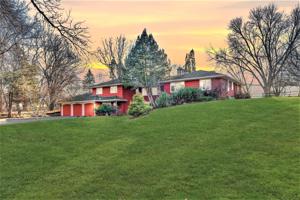 2841 N Manor Road