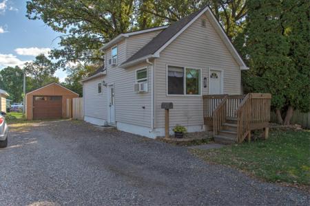 219 Forest Avenue W