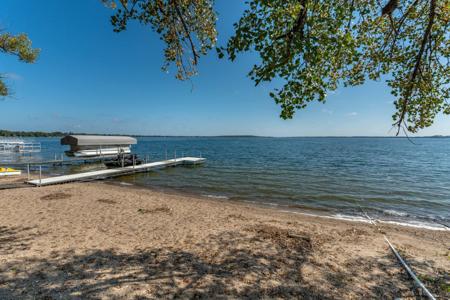 707 Lake Shore Drive