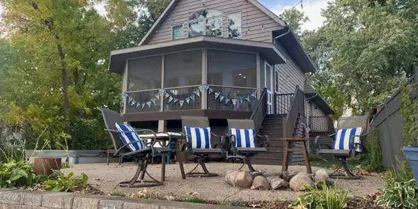 8063 North Shore
