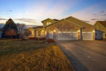 3011 Wells Lake